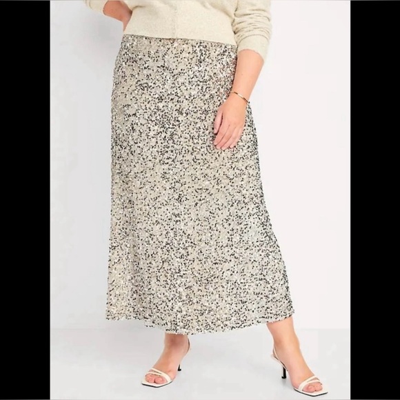 Old Navy Dresses & Skirts - NWT Old Navy Champagne Silver Sequin A-Line Maxi Skirt Holiday Size XXL